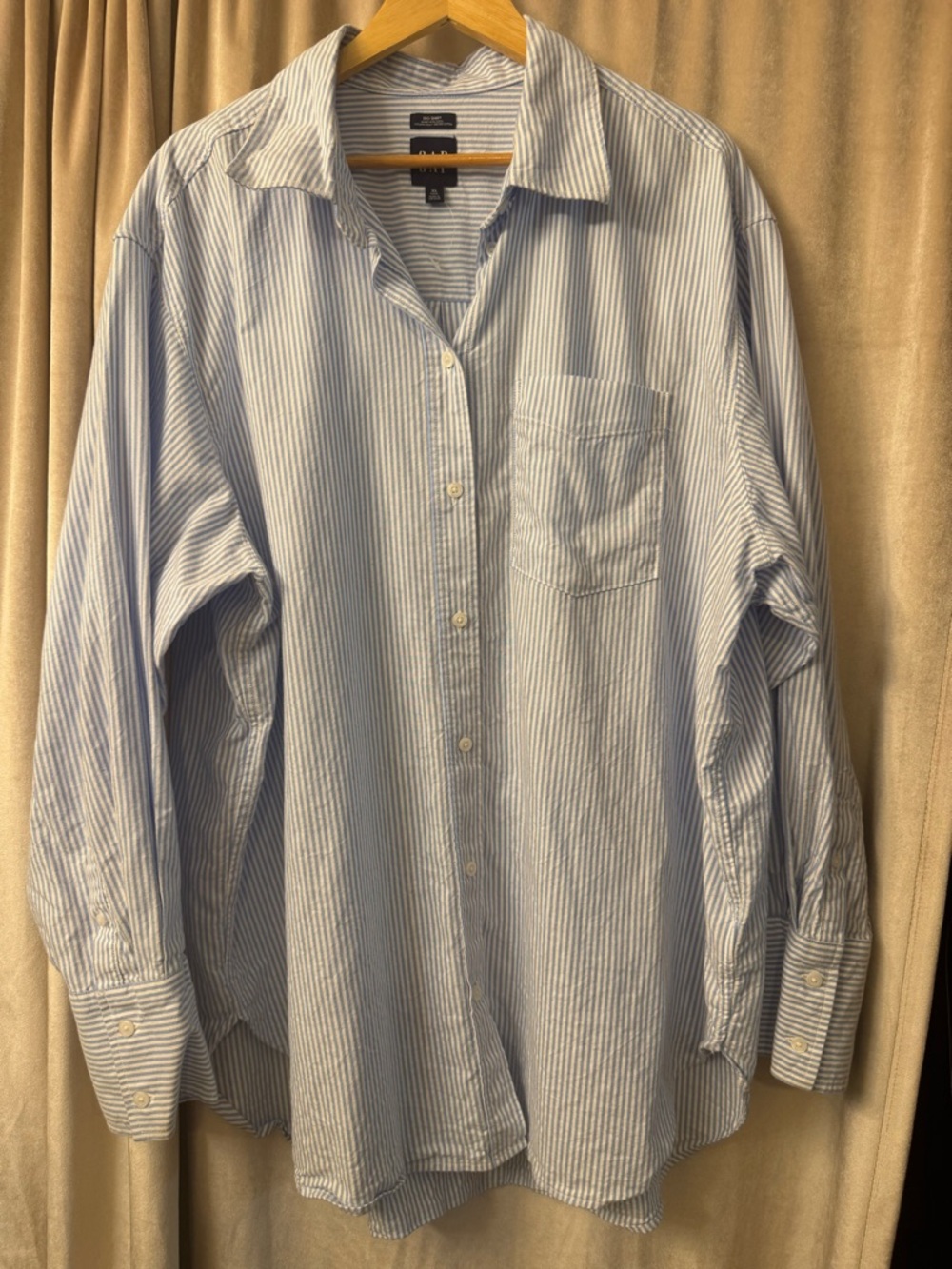 Gap Women’s Striped Oversized Oxford Shirt EUC